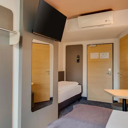 Otel B&B Hotel Oldenburg