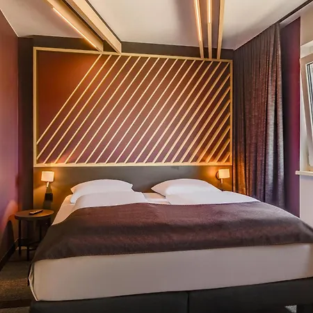B&B Hotel Oldenburg Otel