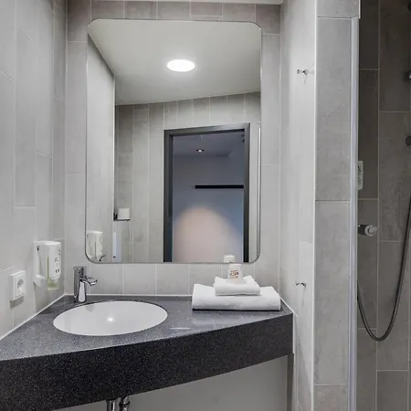 Otel B&B Hotel Oldenburg 3*