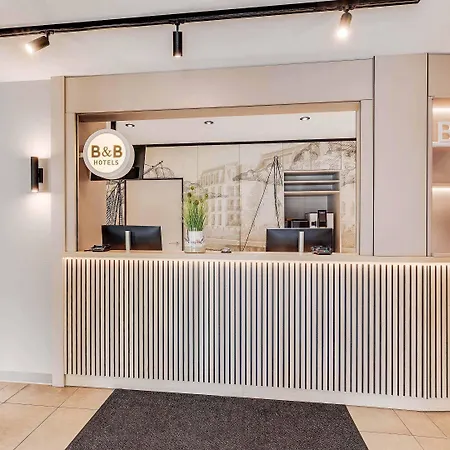 Отель B&B Hotel Oldenburg Ольденбург